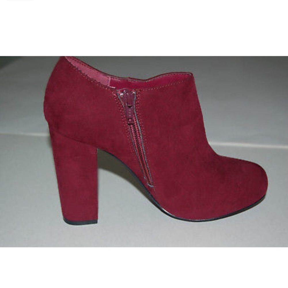 Nine West Suede booties, 4 in